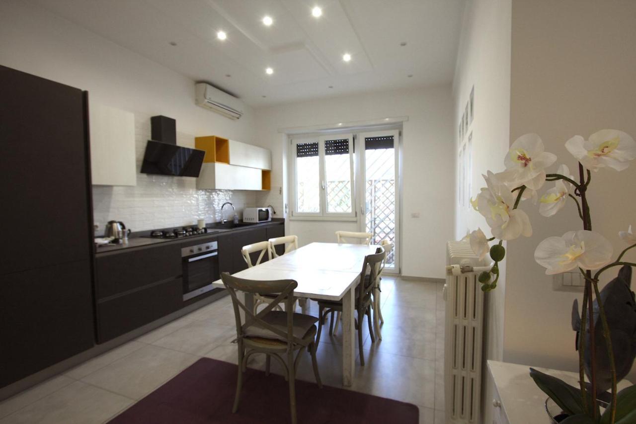 Piramide House Apartamento
